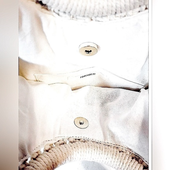 Macramé Handbag Crochet Tote Wooden Handle, 20” Clean like new - Picture 6 of 7